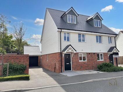 St. Katherines Crescent, Sellindge, TN25