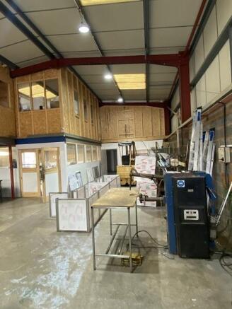 Photo 3