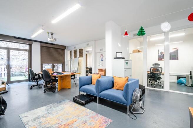 Heneage St 37  Low Res 6.jpg