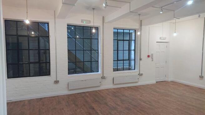 62c459cea73fc6211c02a372ae4d0d51-letting24619.jp