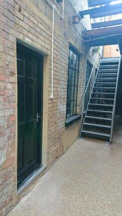 f95b6b512643ff498cb9c11e03c46702-letting24619.jp