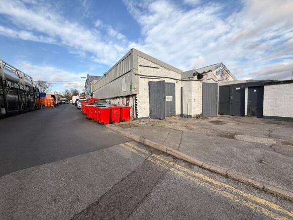 WhatsApp Image 20251114 at 155349_a154ccba.jpg