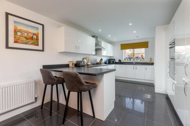Dining kitchen
