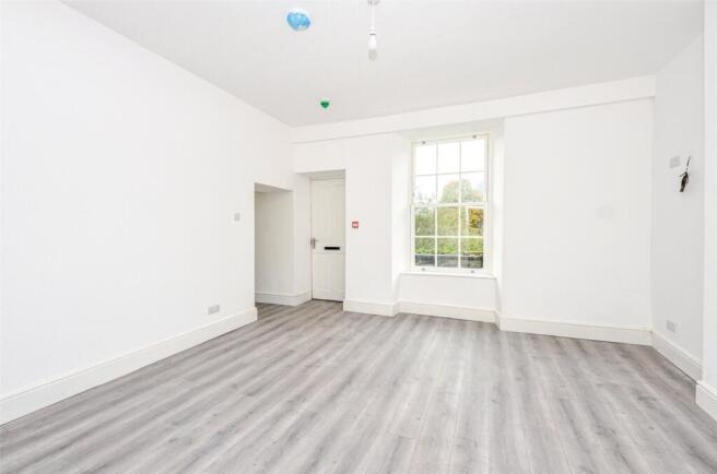 Flat 2 Pic 10 T202511101111.jpg