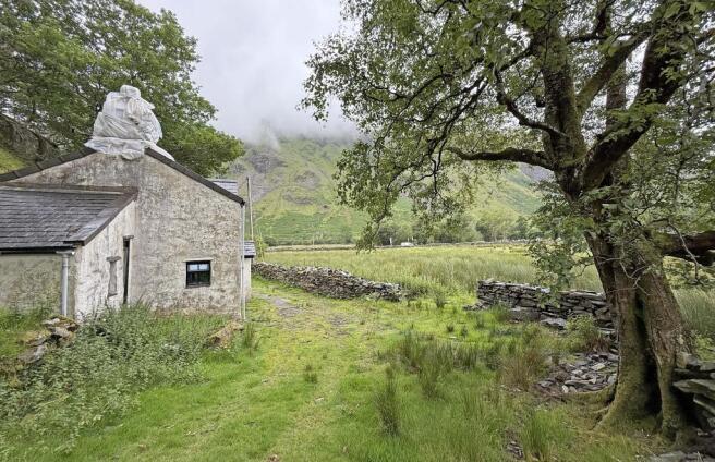 Outside Tan Y Dderwen Nant Peris-2 T202601071242.jpg