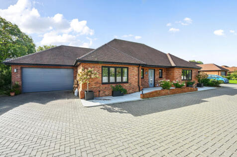 Station Road, Hellingly, Hailsham, BN27
