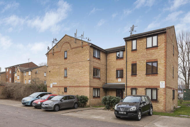 Purpose Built 2 bedroom Ground Floor Apartment