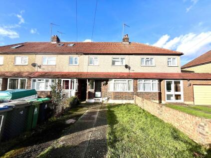 Compton Crescent, Chessington, Surrey. KT9 2HG