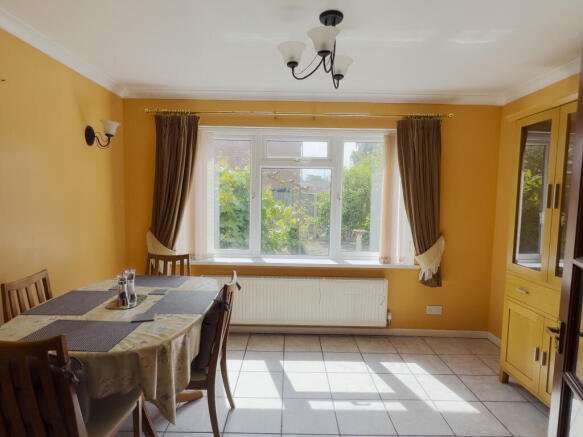 Dining Room.jpg