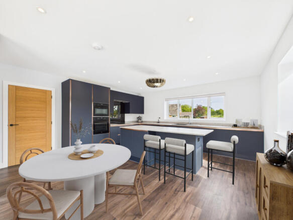 Breakfast-Family Room 2.jpg
