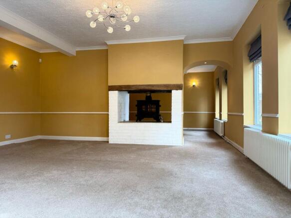 Living Room 2.jpg