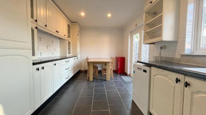 Dining/Kitchen