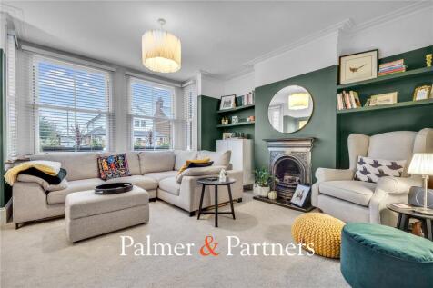 Robin Hood Road, Brentwood, Essex, CM15