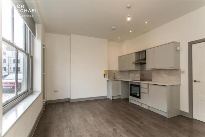 Kitchen / Living Area