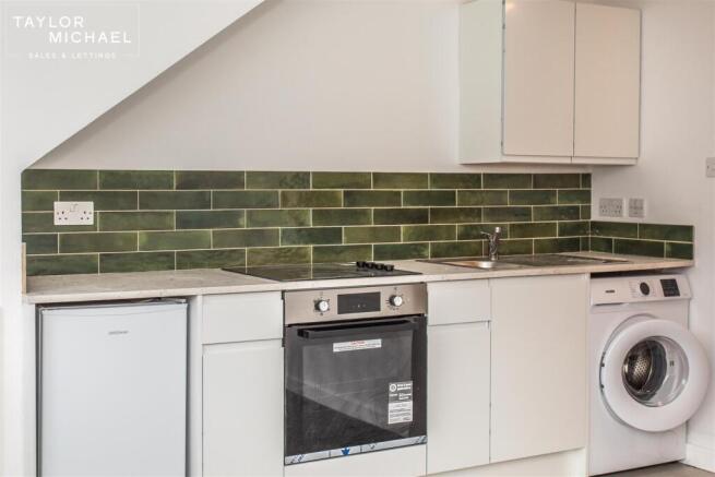 Kitchen / Living Room