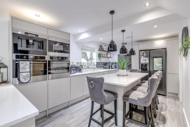 Kitchen/Breakfast Room