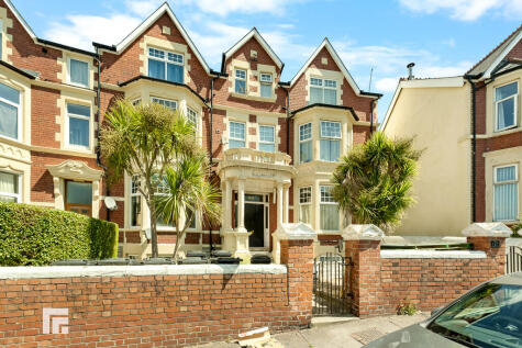 Kingsland Crescent, Barry