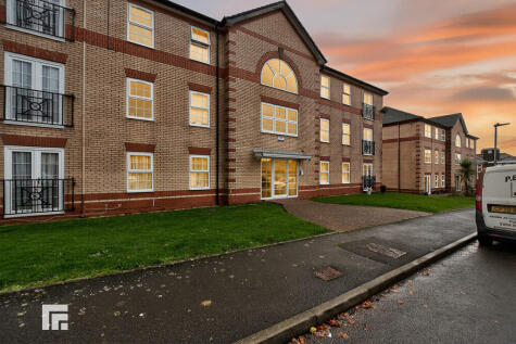 College Fields Close, Barry