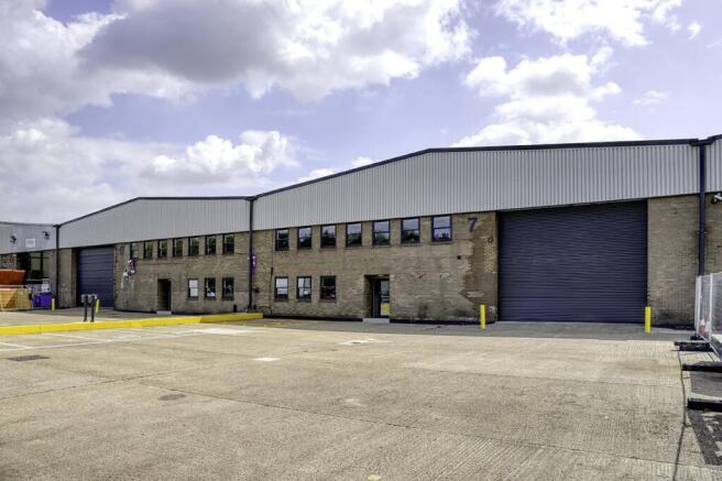 Front aspect (Unit 7)