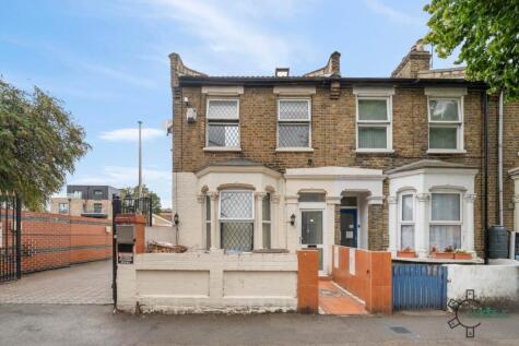 Acacia Road, Leytonstone E11