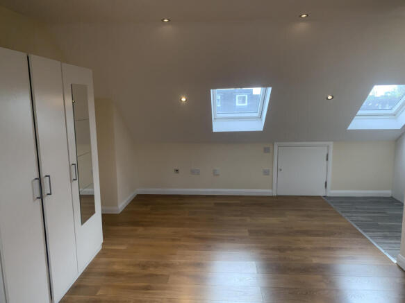 Two Double Bedroom First Floor Duplex Flat in Hat