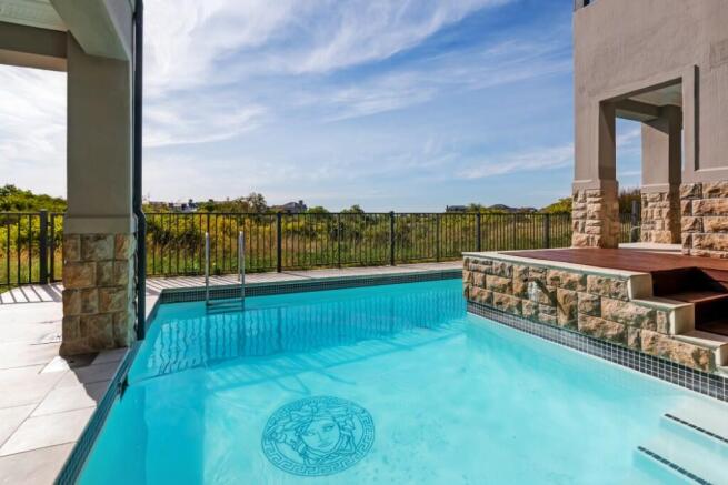 Large pool 