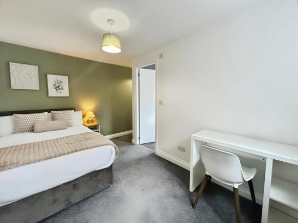 pbox-bedroom-322878.jpg