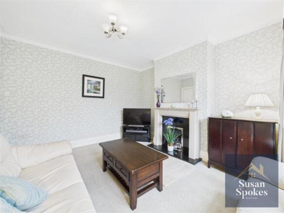 CAM01858G0-PR0159-STILL017.jpg