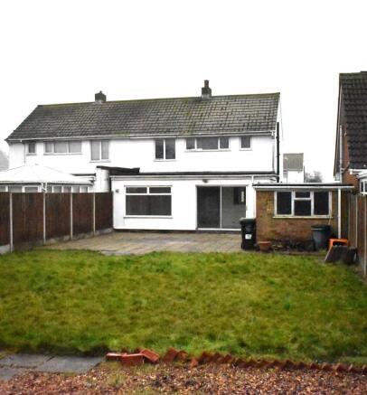 REAR VIEW/GARDEN