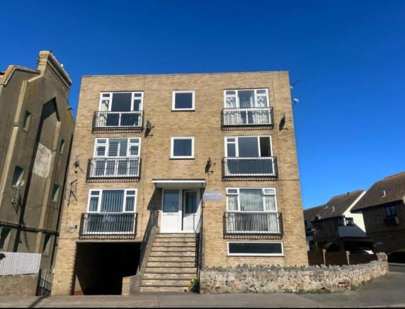 4 Hazel Court
