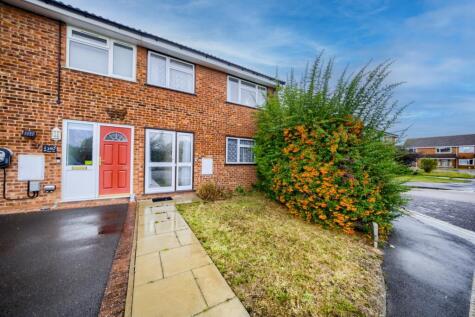 Trevelyan Crescent, Stratford-upon-Avon, CV37