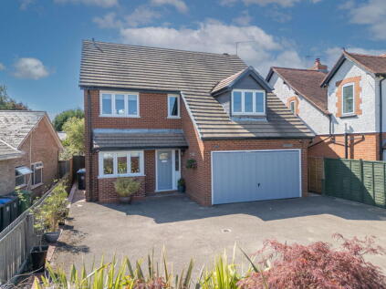 The Lodge, Alcester Road, Studley, B80 7NY