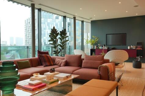 Lower Riverside, 05 Chandlers Ave, London SE10 0NW