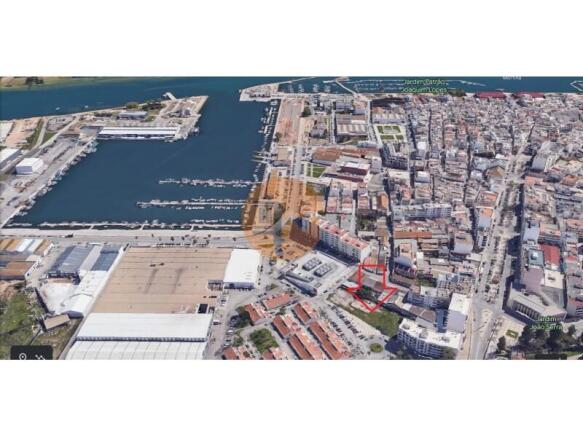 Urban land for construction of 3 buildings - Riverside - Olhão