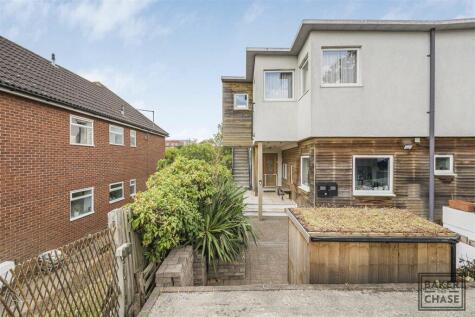 Linden Way, Southgate, London