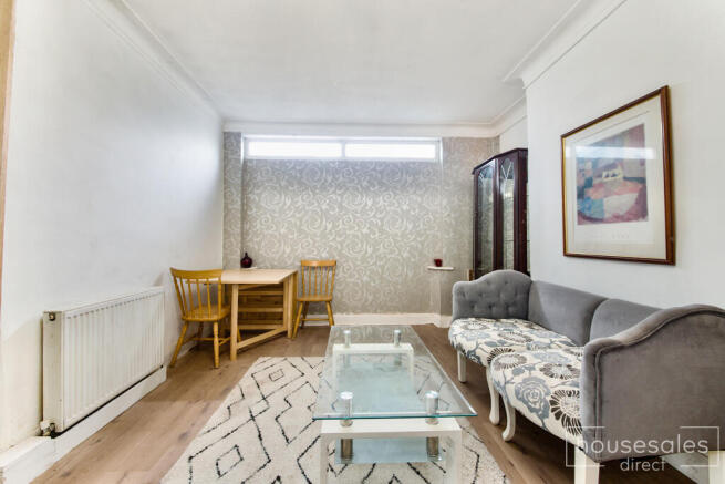Kitchen/ Dining Room