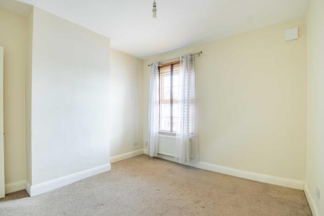 40 Pinner Road bed 1