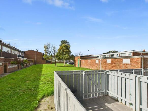 CAM02195G0-PR0089-STILL023