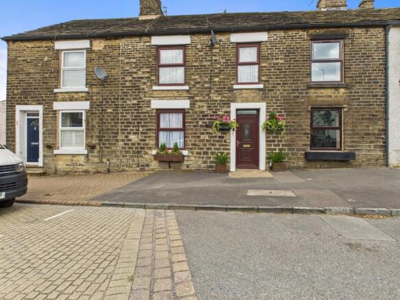 CAM03729G0-PR0107-STILL002