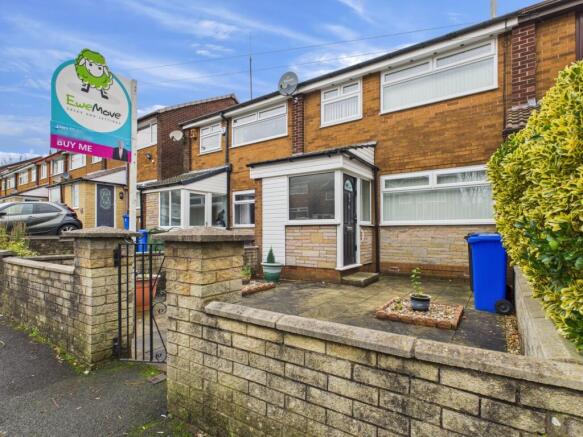 CAM03729G0-PR0183-STILL002