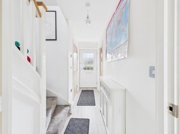 CAM03729G0-PR0132-STILL010