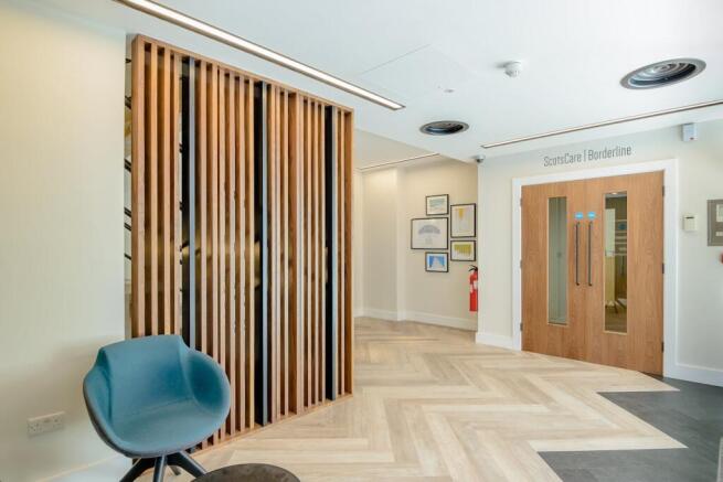 180259_8362398interior02.jpg