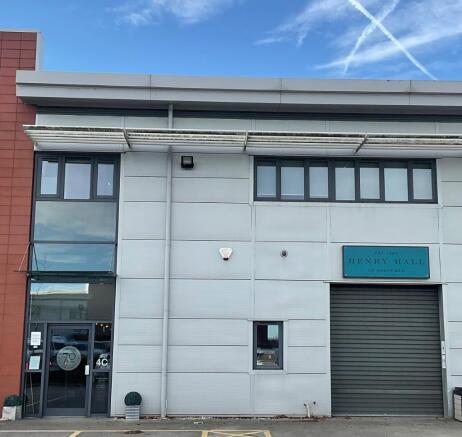 12 m wide unit