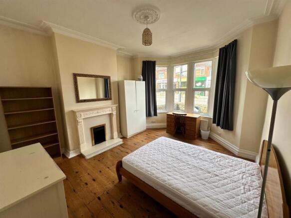 WhatsApp Image 2025-11-25 at 08.47.35_4f8de734.jpg