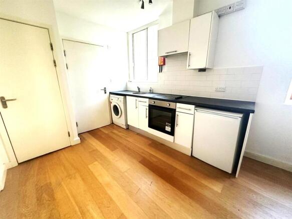 WhatsApp Image 2025-11-25 at 11.29.41_0ce331e8.jpg