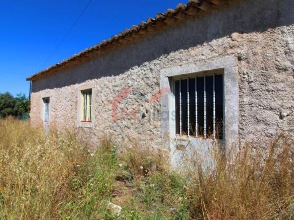 Plot of land with ruin and sea view - Santa Barbara de Nexe