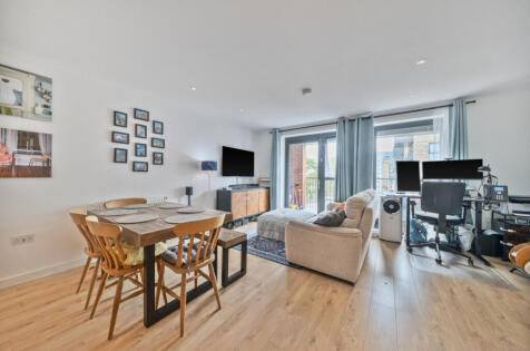 Tremlett Building, Tewkesbury Road, London, W13