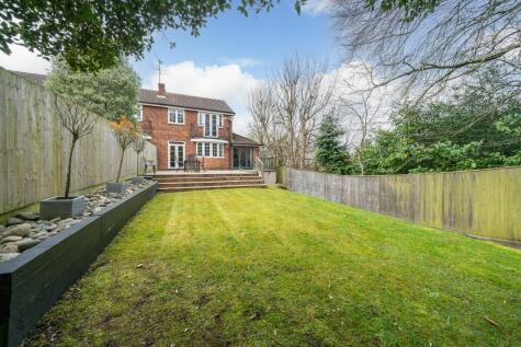 Alderley Court, Berkhamsted, Hertfordshire, HP4