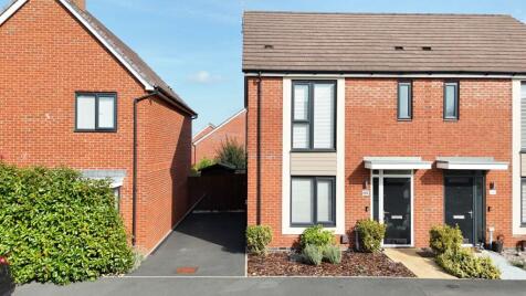 Ivinson Way, Bramshall, ST14