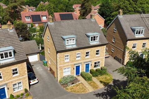 Montefiore Drive, Sarisbury Green, SO31